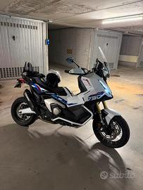 Honda X-ADV  750