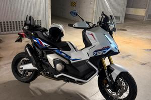 Honda X-ADV  750