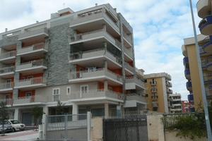 Locale 90 mq x ufficio , commerciale, studio medic