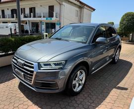 Audi Q5 2.0 TDI quattro S tronic Business Sport