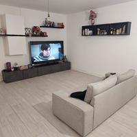 Sala e Cucina Moderne - 2 Anni,