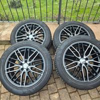 Cerchi in lega e gomme termiche