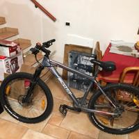 Mountain bike scott