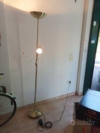 Luce da terra oro