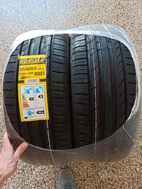 Coppia gomme Rotalla S Race RU01 225 40 19 93Y XL