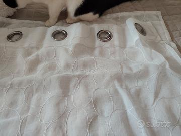 tenda bianca in stoffa