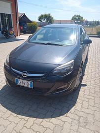 OPEL Astra 4ª serie - 2013