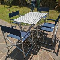 tavolino e poltroncine da campeggio