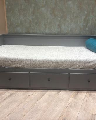 Letto divano HEMNES con 3 cassetti + 2 materassi