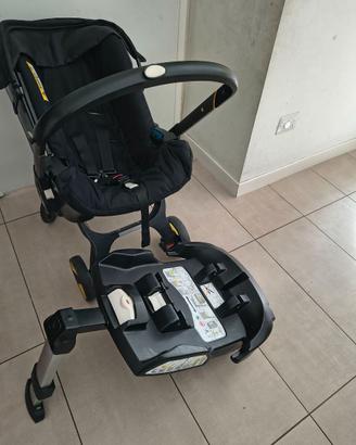 Simile Doona Car 4 in 1 Stroller + base per macchi