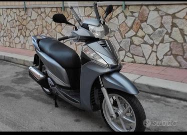 SK300 Honda