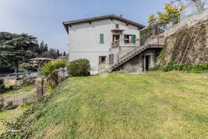 4 LOCALI A CAPRANICA