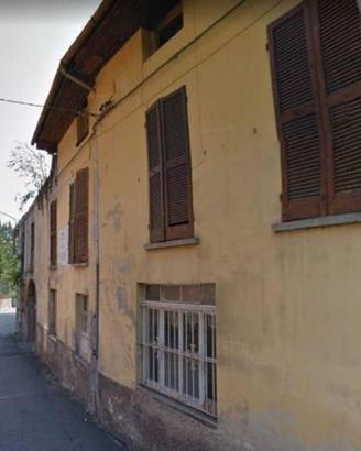 Immobile in asta di 314 m² con 3 locali e box auto
