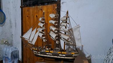 modellino veliero amerigo vespucci