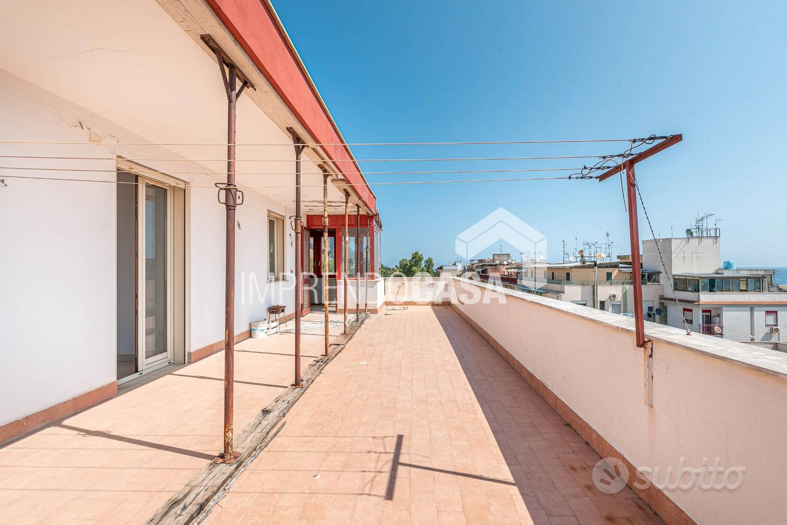 Attico Bivani di 46 Mq più terrazzo di 65 mq - Vista 3