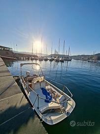 Boston Whaler Montauk 17" 1974