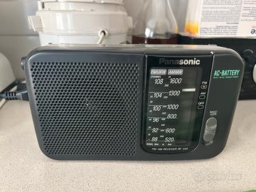 Radio Panasonic portatile funzionante