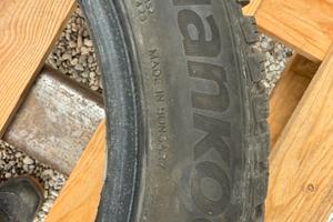 Gomme auto