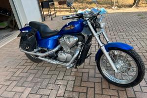 Honda Shadow VT 600 con pochi km