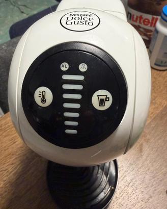 Macchina del caffe dolce gusto