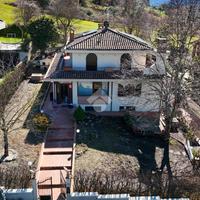 VILLA SINGOLA A GUBBIO