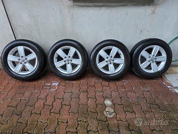 Cerchi VW con gomme termiche polo.