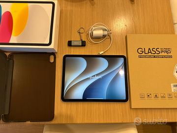 iPad 10 (64GB) + Accessori e Cover