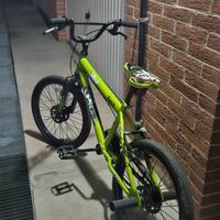BMX VERDE