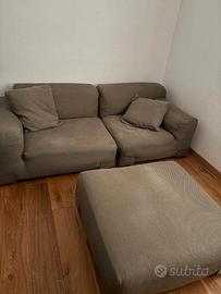 Divano "Plastic Duo" di Kartell by Piero Lissoni.