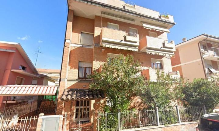 Laboratorio a Porto Sant'Elpidio (FM) - SUB 18