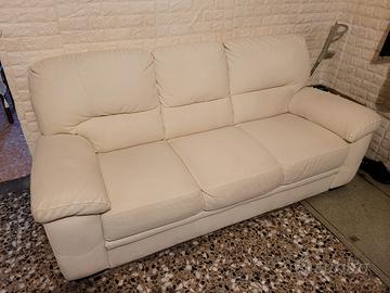 divano tre posti (no letto)