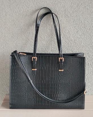 Borsetta in ecopelle da donna  42x32 cm