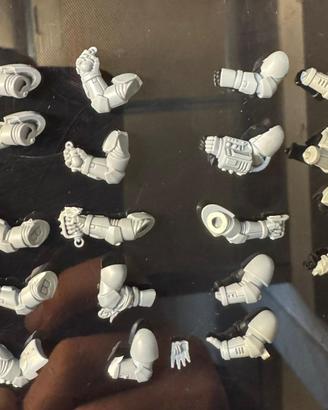 Space Marines Warhammer 40k - Braccia Bits 3