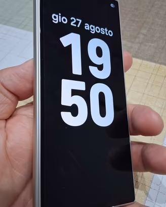 Samsung Z Fold 8 Ultra 