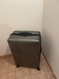 Valigia Samsonite XL semirigida indistruttibile