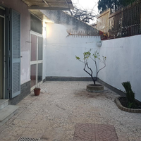 Pozzuoli bilocale indipendente con giardino