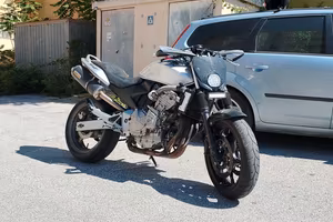 Honda Hornet 