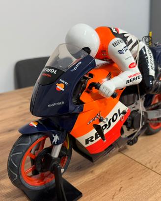 Moto honda rc221v