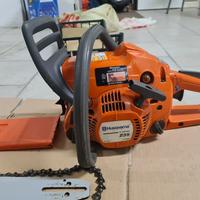 motosega Husqvarna 235 più  potatura 