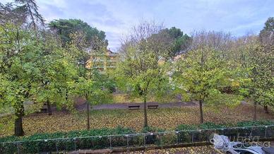 Appartamento a Scandicci, 4 locali