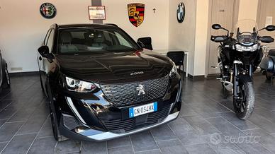 Peugeot 2008 BlueHDi 130 S&S EAT8 Allure