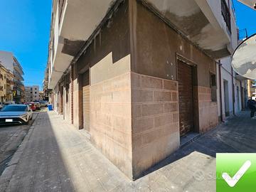 Locale C2 Via Torricelli Pescatori 59 Mq