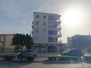 Appartamento da ristrutturare sul viale Teracati