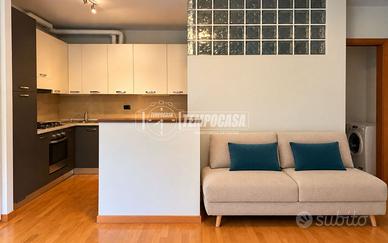 AMPIO MONOLOCALE CON BOX E CANTINA IN CENTRO PAESE