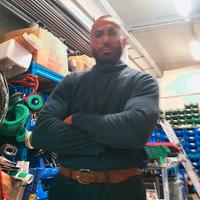 Cercooooooo un lavoro