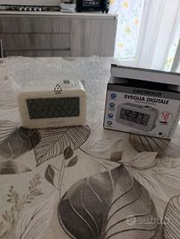 sveglia digitale radio con proiettore mai usata