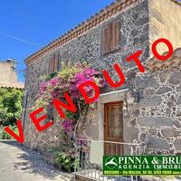 NARBOLIA - CASA TIPICA in Pietra