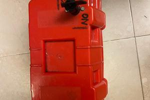 Cassetta porta batteria con staccabatteria