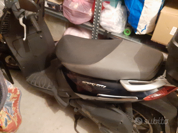 Aprilia Sportcity 125cc 2008 58000km scooter