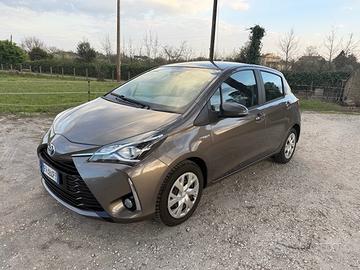 Toyota Yaris 1.5 Hybrid 5 porte Active